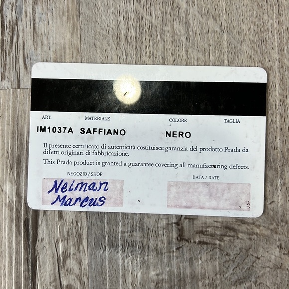 Prada Wallet - Picture 7 of 10